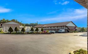 Days Inn By Wyndham Huntington